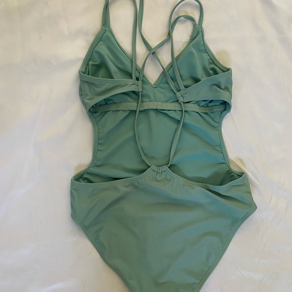 Super cute one piece bathing suit. - Picture 2 of 2